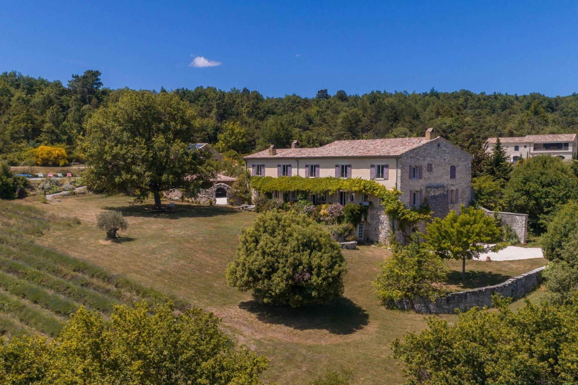 Domaine De Barbe - Chambre Lin Salles-sous-Bois 外观 照片